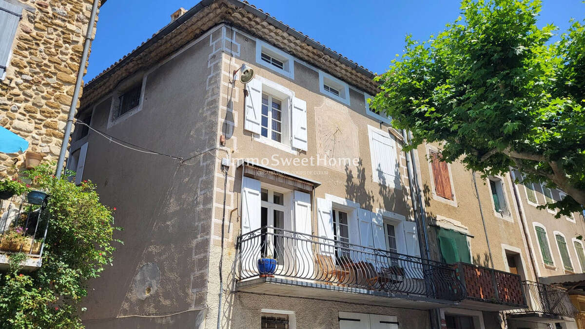 Maison à MIRABEL-AUX-BARONNIES