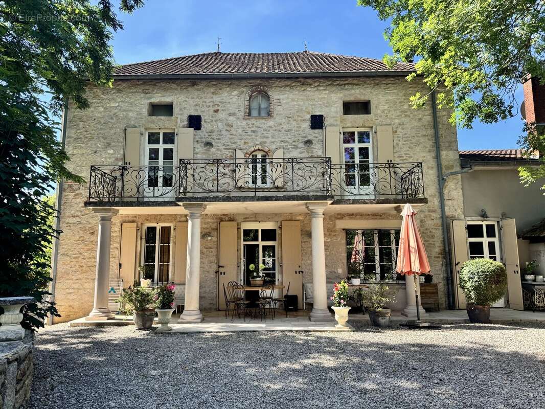 Maison à LONS-LE-SAUNIER