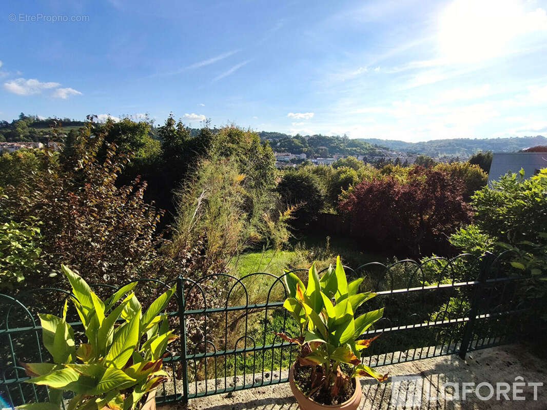 Maison à ESPALY-SAINT-MARCEL