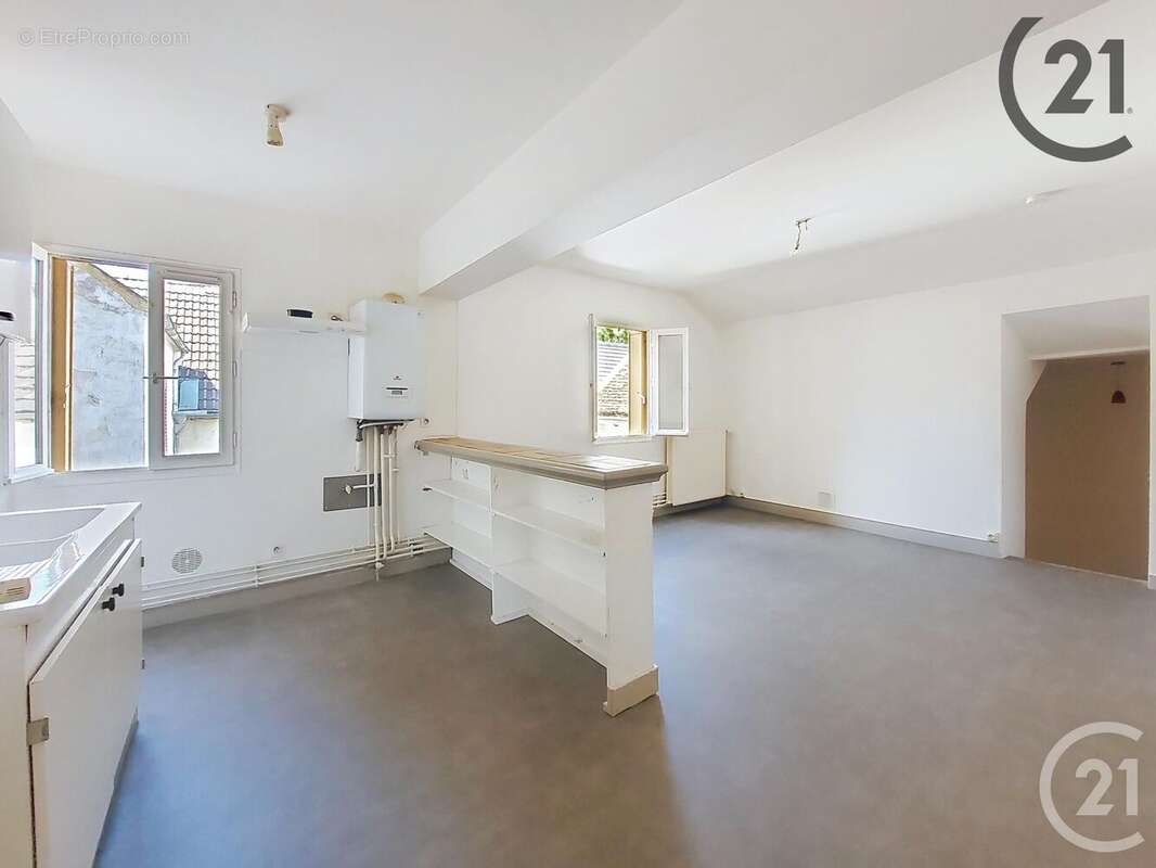 Autre à BRIENON-SUR-ARMANCON