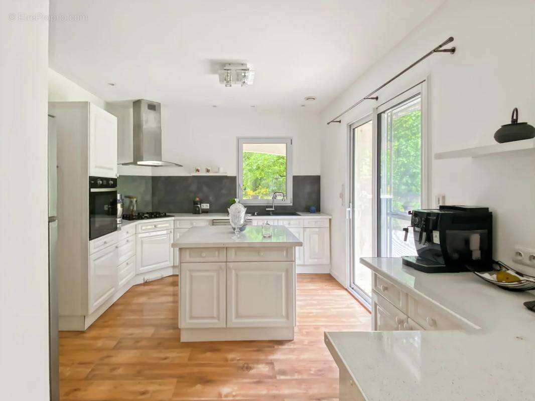 Maison à SAINT-DENIS-DE-PILE