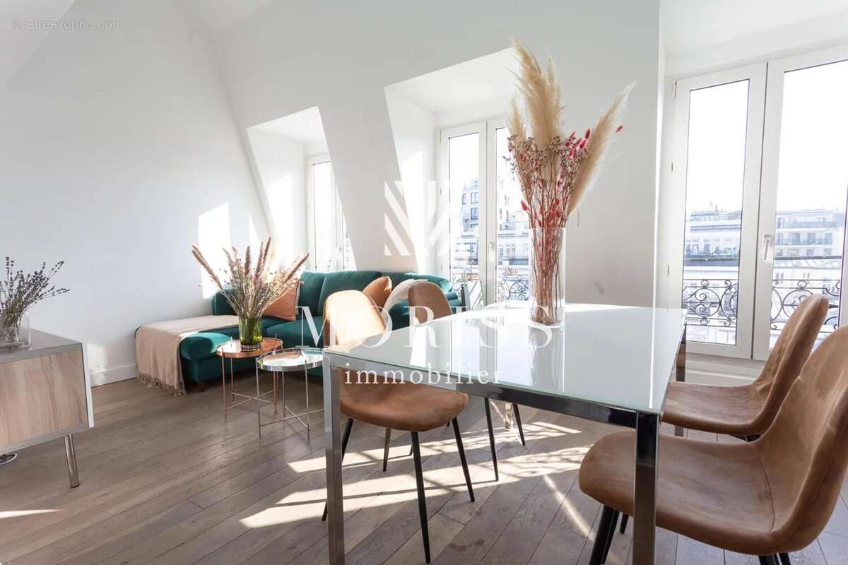 Appartement à PARIS-7E