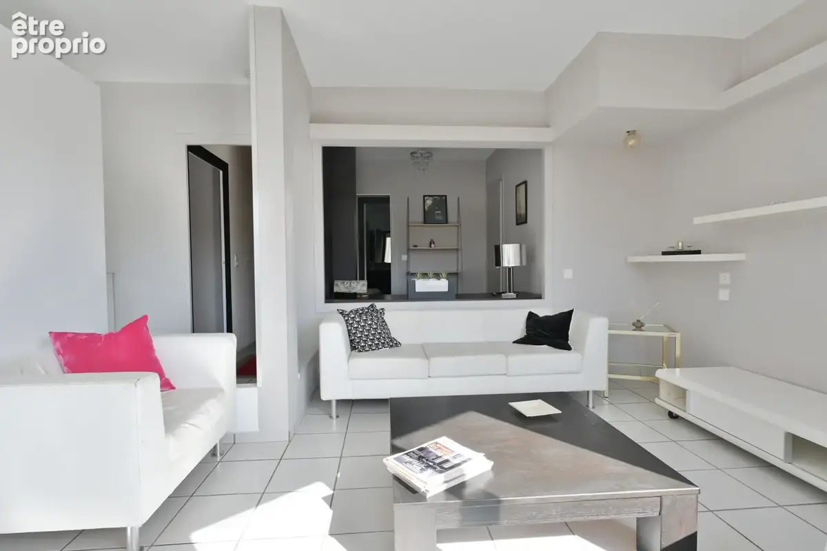 Appartement T3/T4 de 82 m2, balcon, cave et garage fermé   Secteur Beaulieu - photo 7
