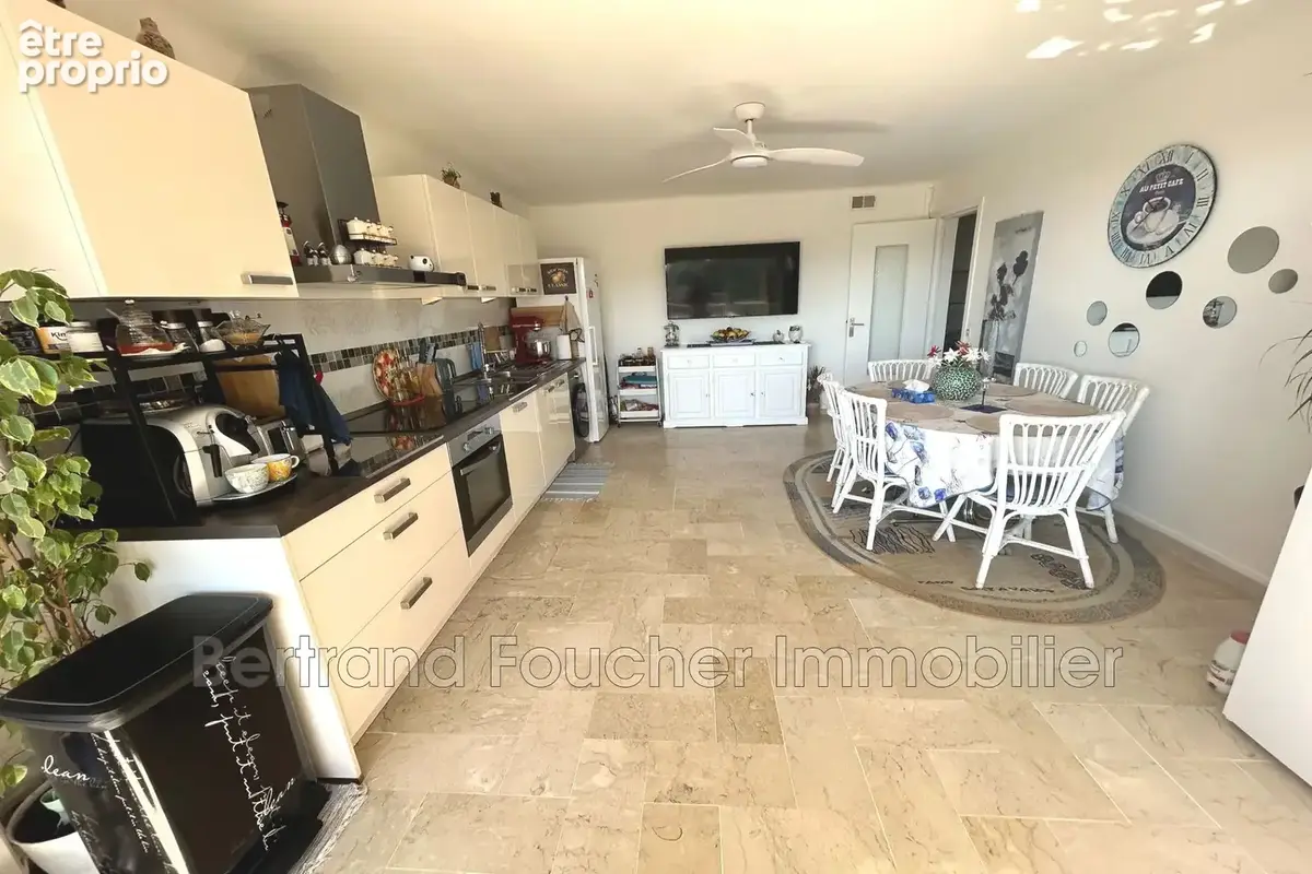 Appartement 3 pièces 69 m² à vendre à Cavalaire-Sur-Mer (83240) - photo 6
