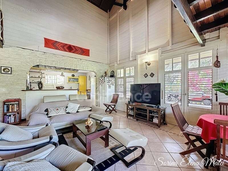 Maison à PETIT-BOURG