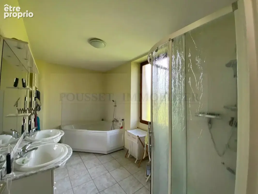 Superbe ensemble en pîerre avec piscine et dépendances au bord du Lot - photo 22