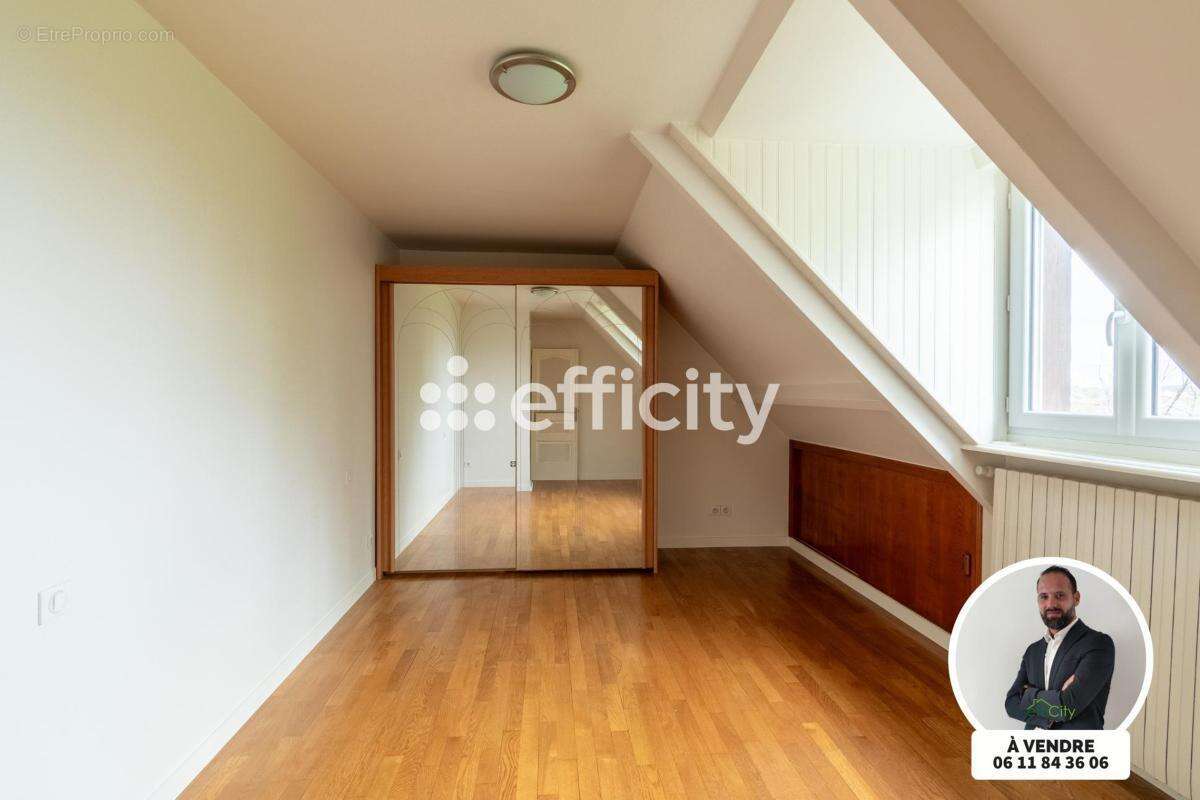 Maison à VILLENEUVE-LE-ROI