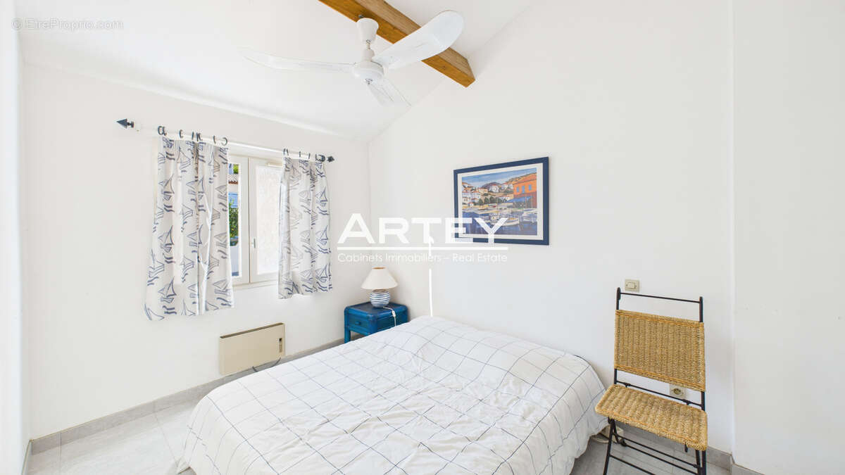 Appartement à CARQUEIRANNE