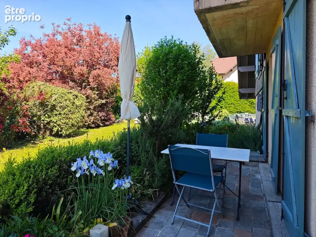 Maison à CESSY