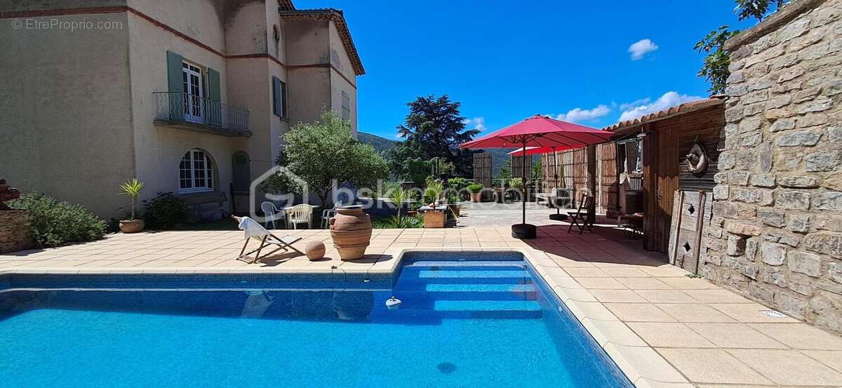 Elégante demeure de charme, aux pieds des Cévennes, avec piscine et vue dégagée - photo 15