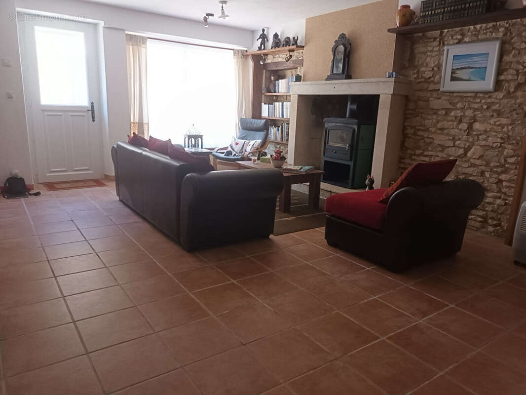 Maison à USSON-DU-POITOU