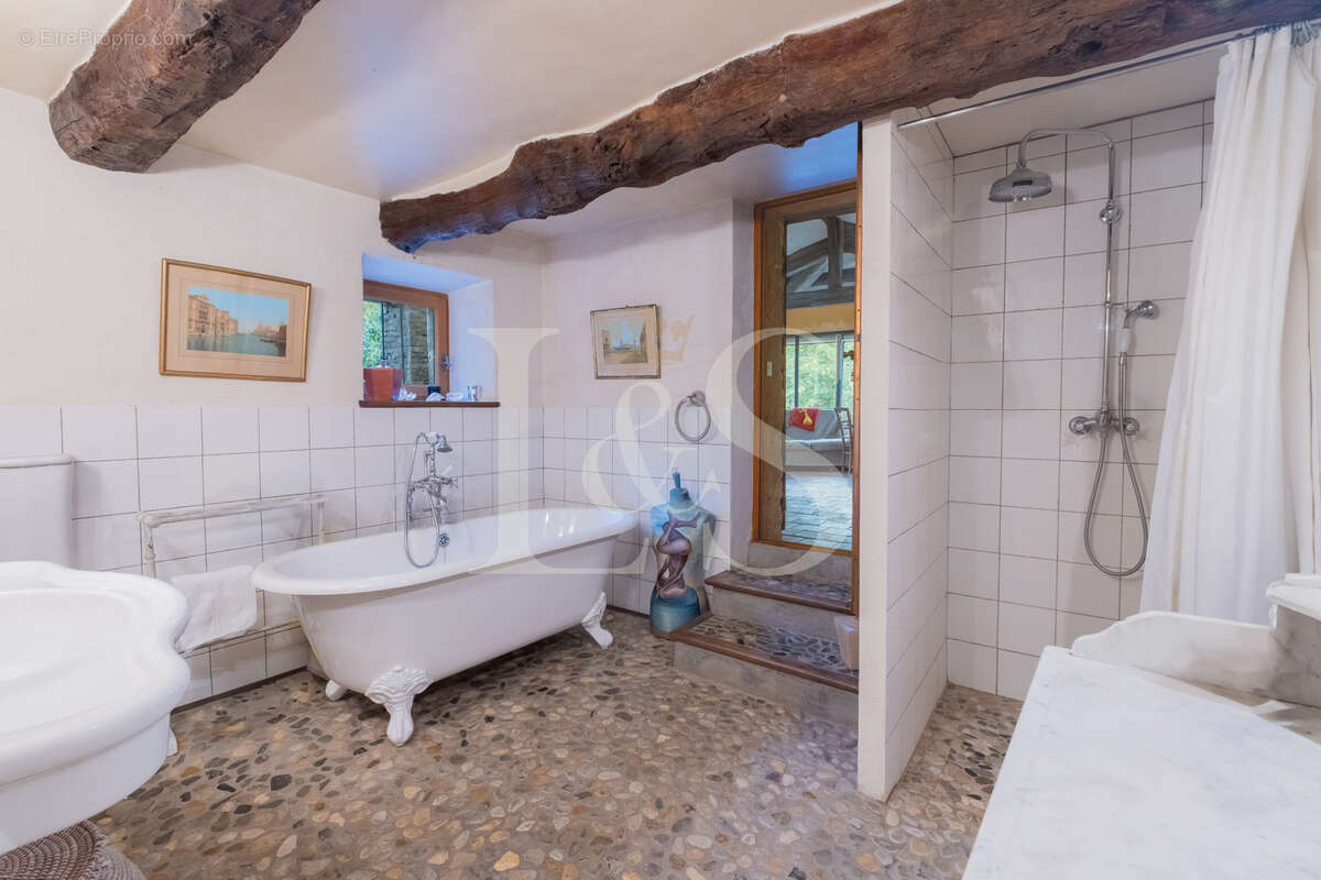 Maison à REILHANETTE