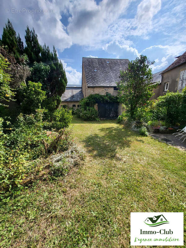 Maison à CHATEAU-CHINON(VILLE)