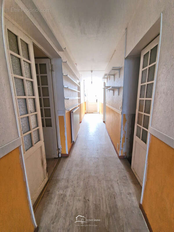 Appartement à LUSIGNAN