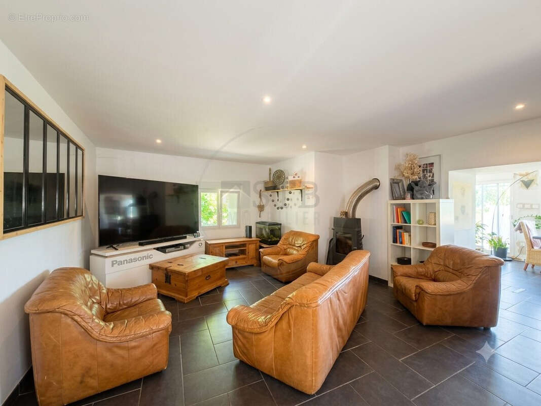 Maison 236 m² à Privas  - photo 6