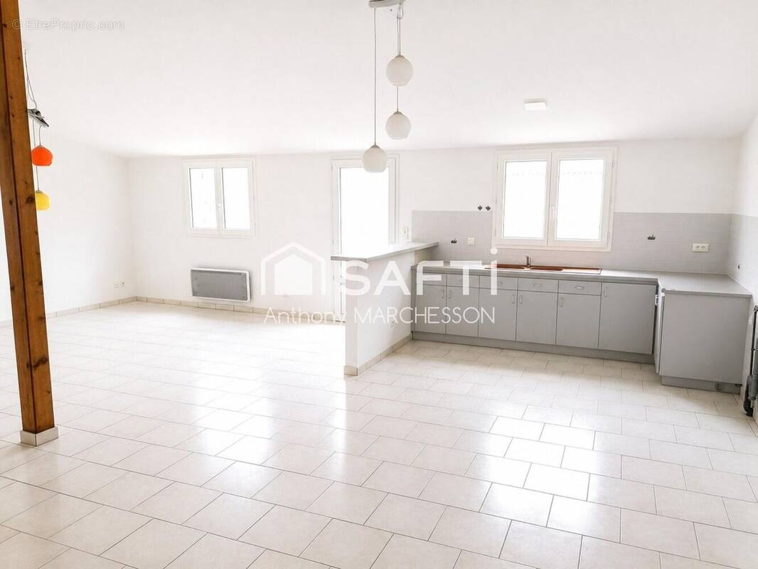 Photo 1 - Maison à BALLON
