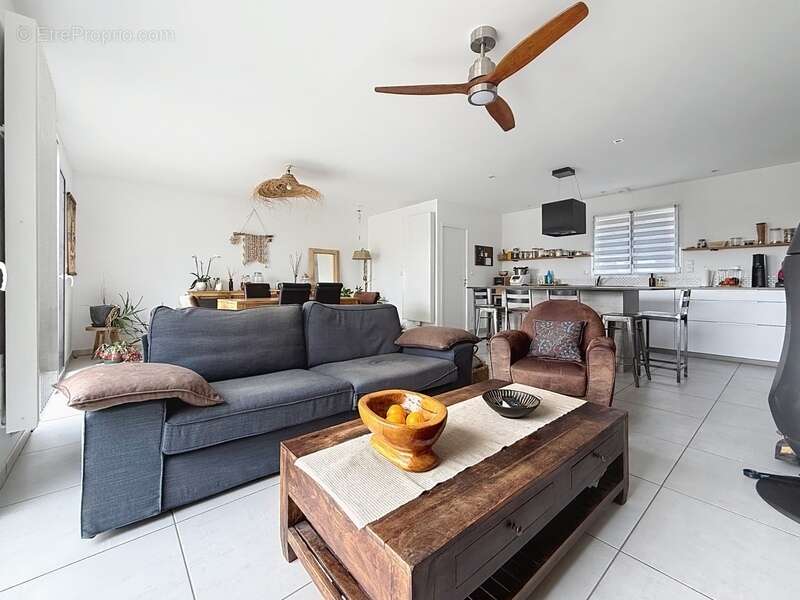 Maison à CHARENTILLY