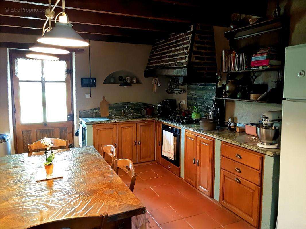 Maison à CHANOZ-CHATENAY