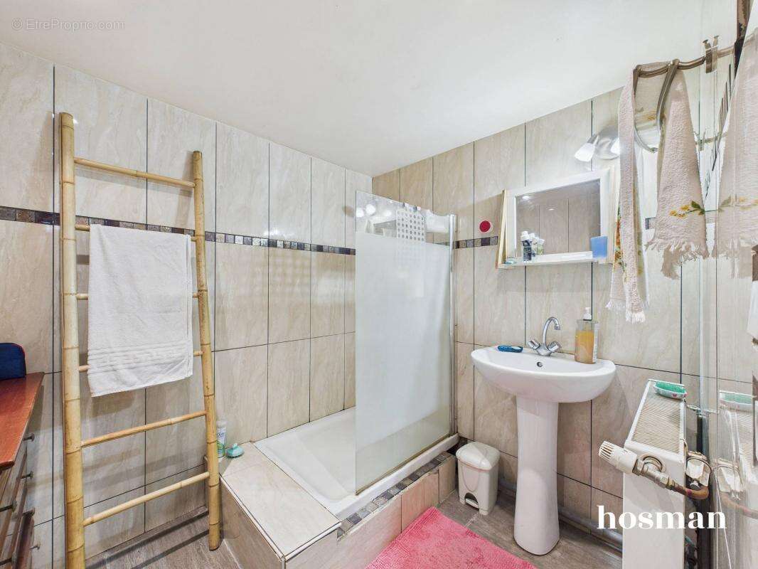 Maison à PIERRE-BENITE