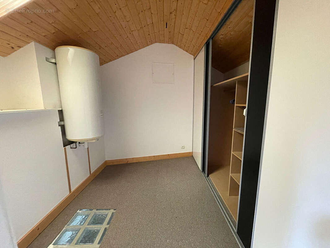 Maison à FONTAINE-LE-COMTE