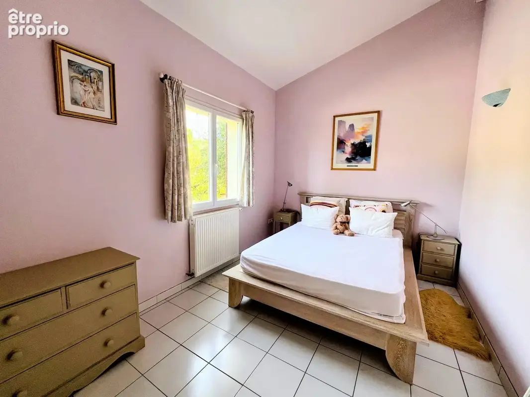 Spacieuse Maison Individuelle avec Dépendance Indépendante, Piscine et Jardins Paysagers - photo 17
