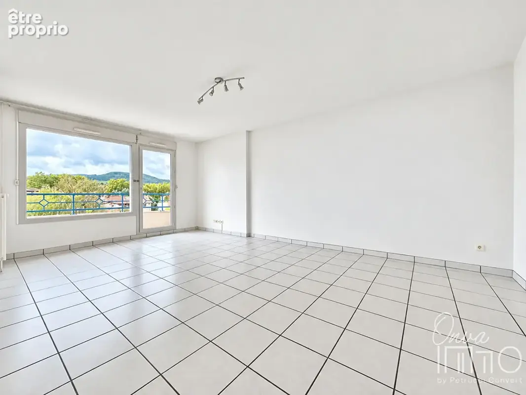 Photo Appartement à Neuville-Sur-Saone au prix de 199 000€
