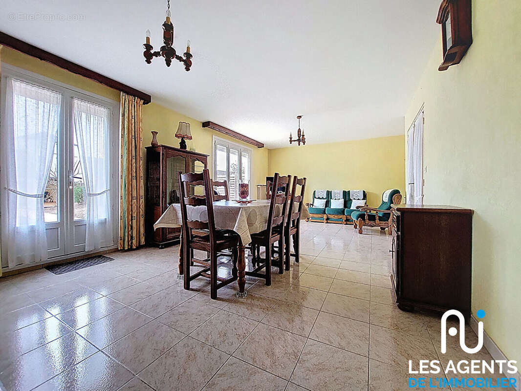 Maison à MEUNG-SUR-LOIRE