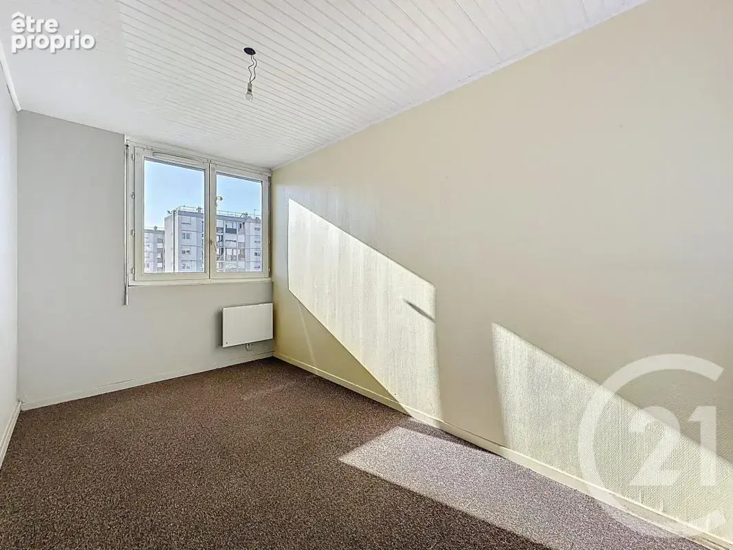 Appartement 65 m² à Venissieux  - photo 9