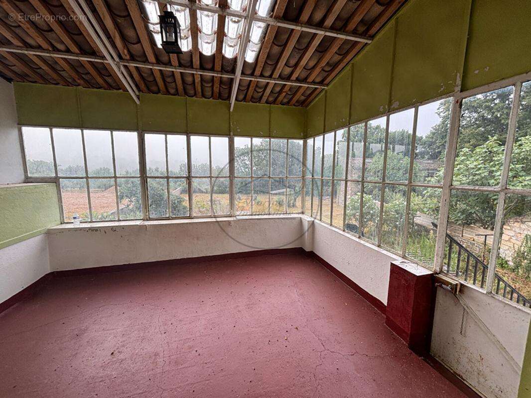 Maison de village avec terrain attenant - photo 2
