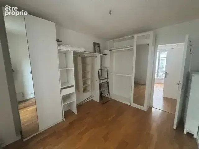 Paris 18ème, rue  Feutrier Appartement T3, 60m² - photo 5
