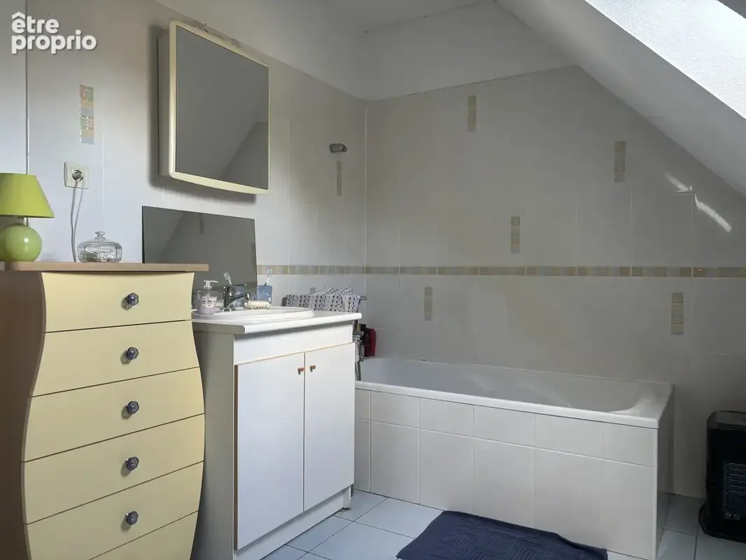 Maison avec locataire en place : - photo 9