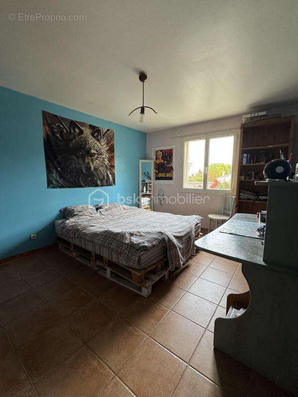 Maison à SAINT-SERIES