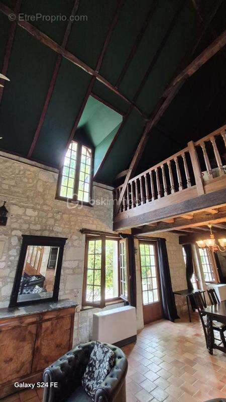 Maison à LA CHAPELLE-SUR-LOIRE