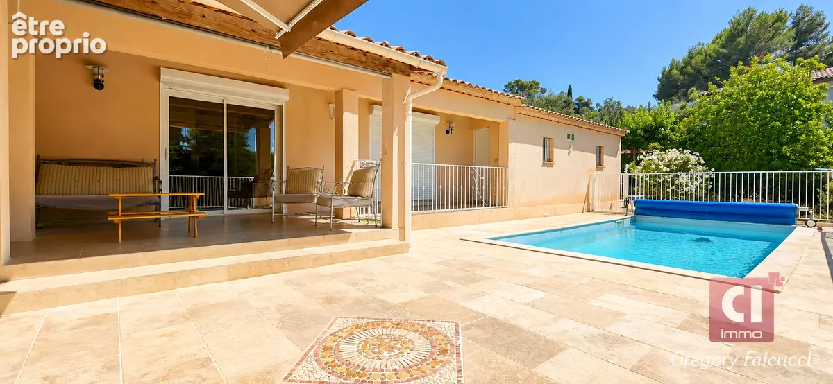 Flassans-sur-issole  villa contemporaine de plain-pied avec piscine, panneaux photovoltaïques - photo 16