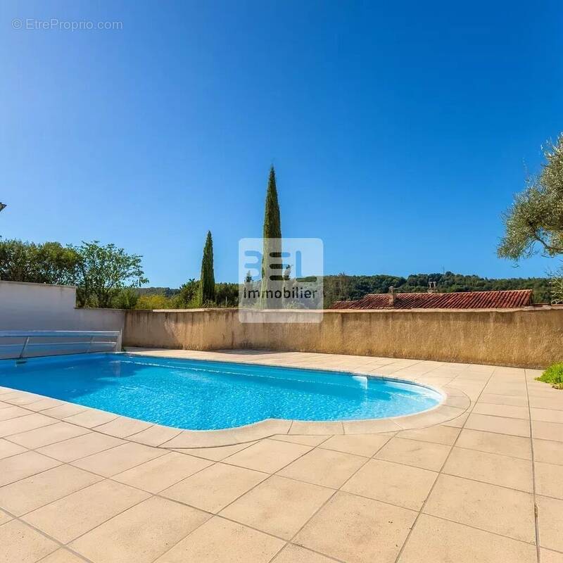 Maison à BAGNOLS-SUR-CEZE