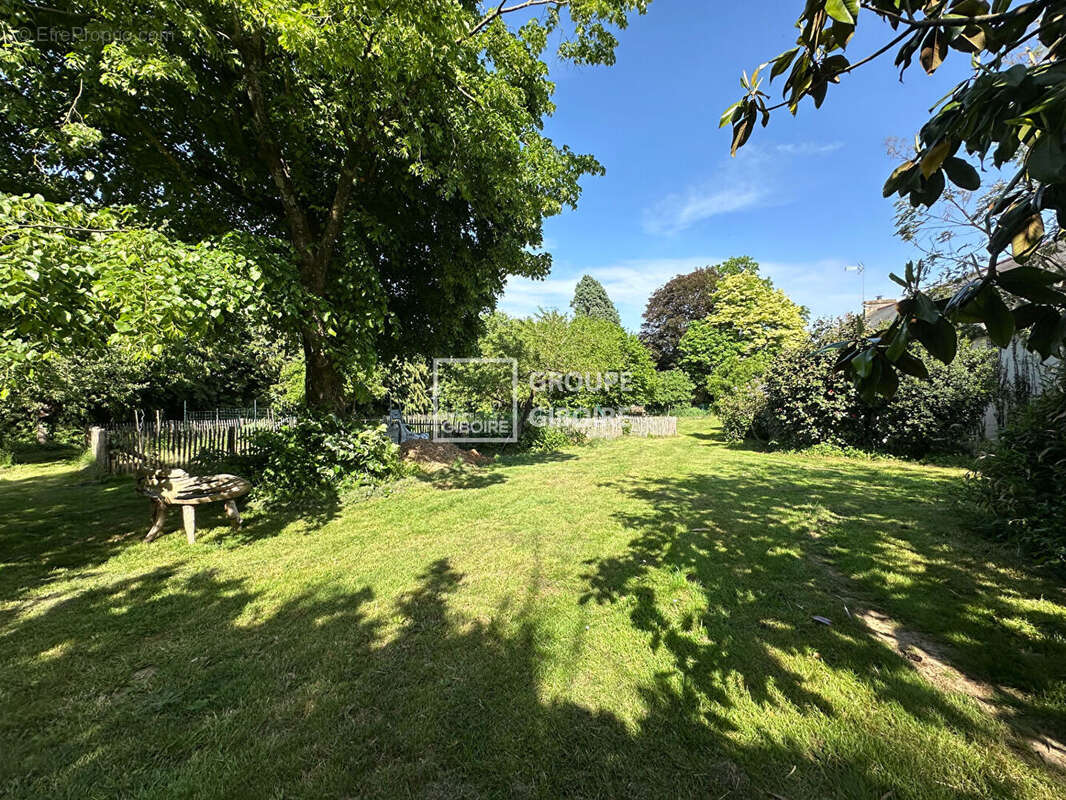 A vendre - giboire - longere renovée  de 210 m² - bourgbarré - terrain de 3600 m² - exposition sud-ouest - calme - plain-pied -  - photo 10