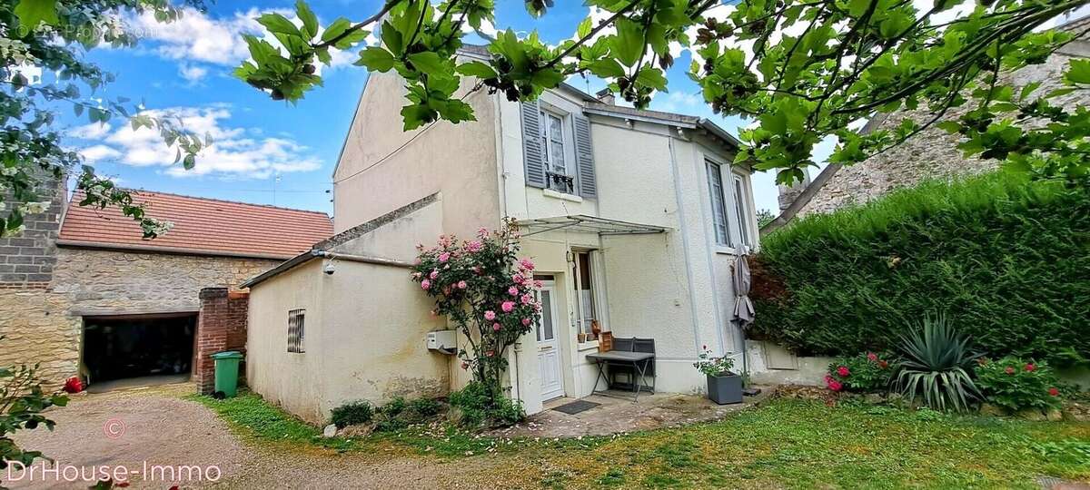 Maison 66 m² à Presles  - photo 5