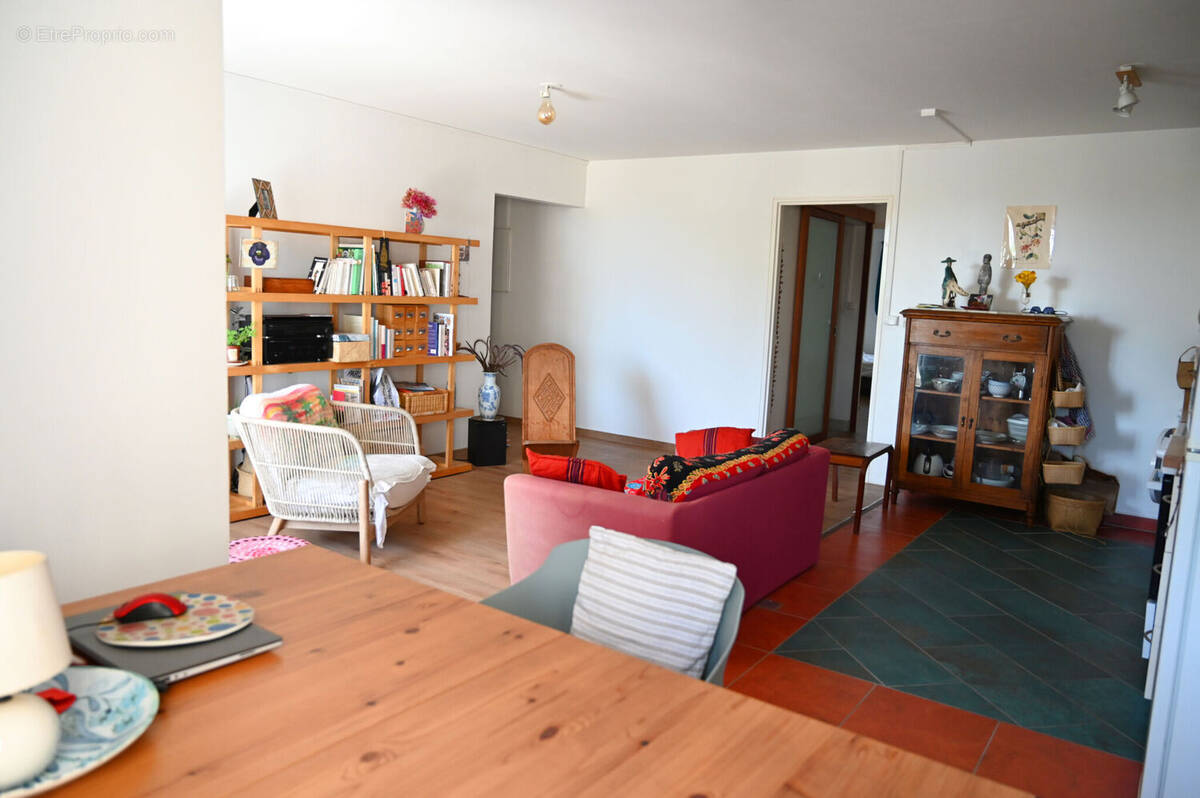 Photo 1 - Appartement à SAINT-DENIS