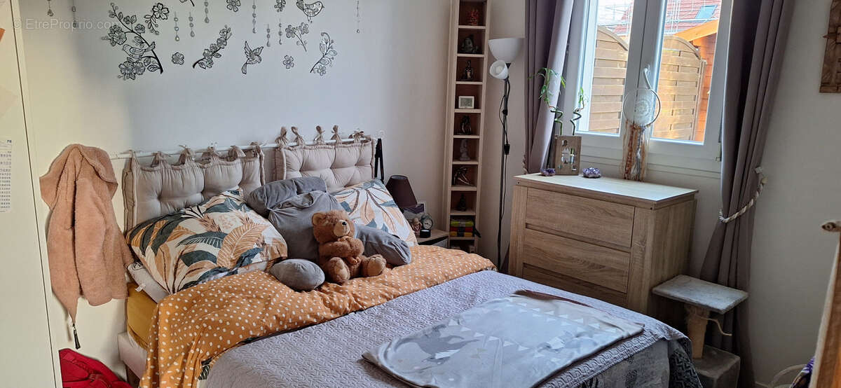 Appartement à SARTROUVILLE