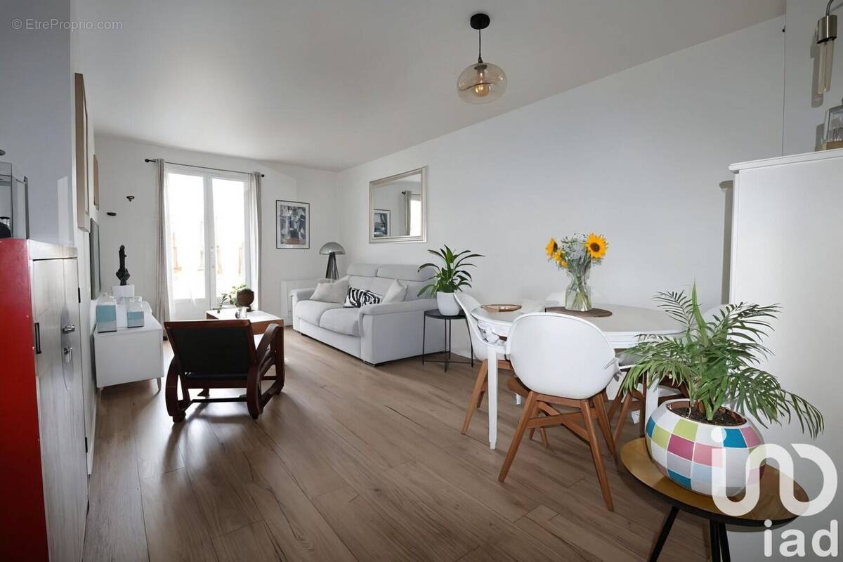 Photo 1 - Appartement à THIAIS