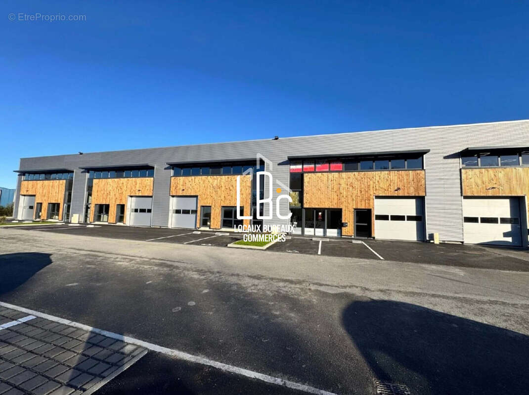 Commerce à BASSE-GOULAINE