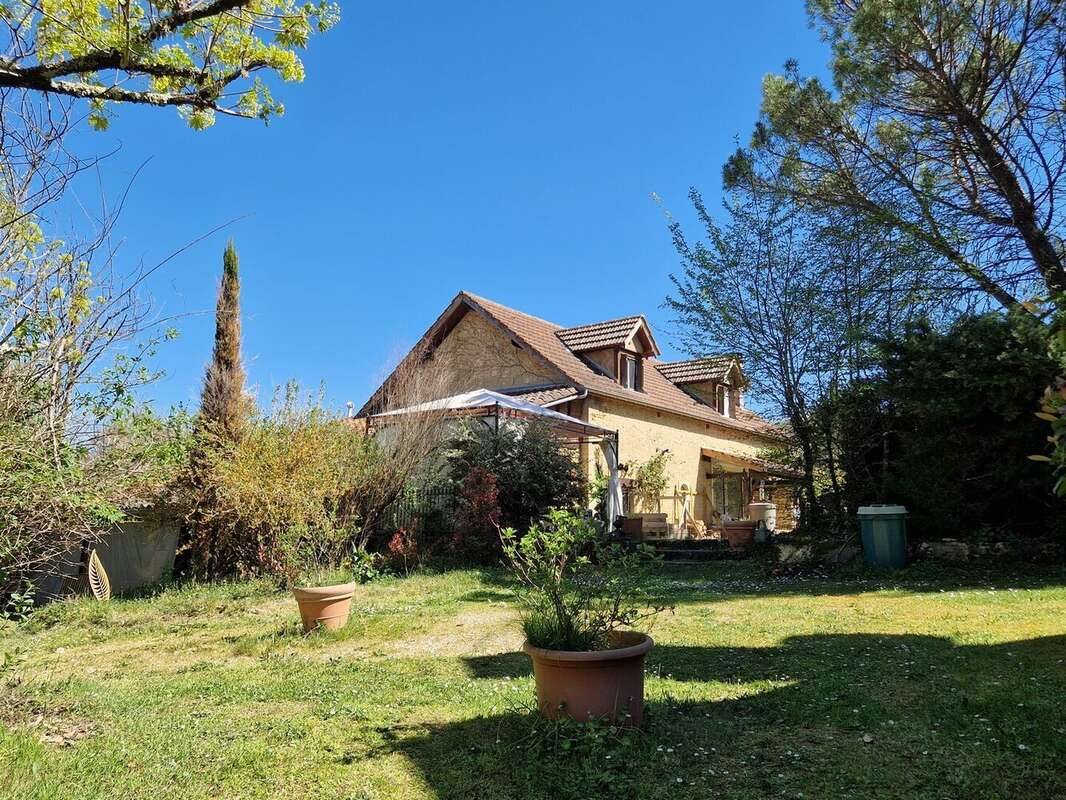 20260409151935 - Maison à SAVIGNAC-DE-MIREMONT
