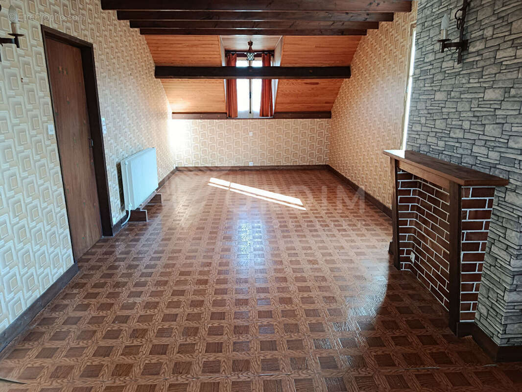 Maison à AUBIGNY-SUR-NERE