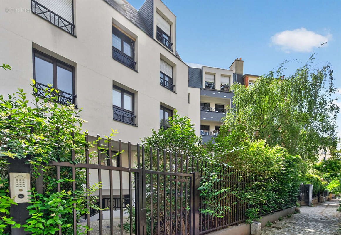 Appartement à PARIS-20E