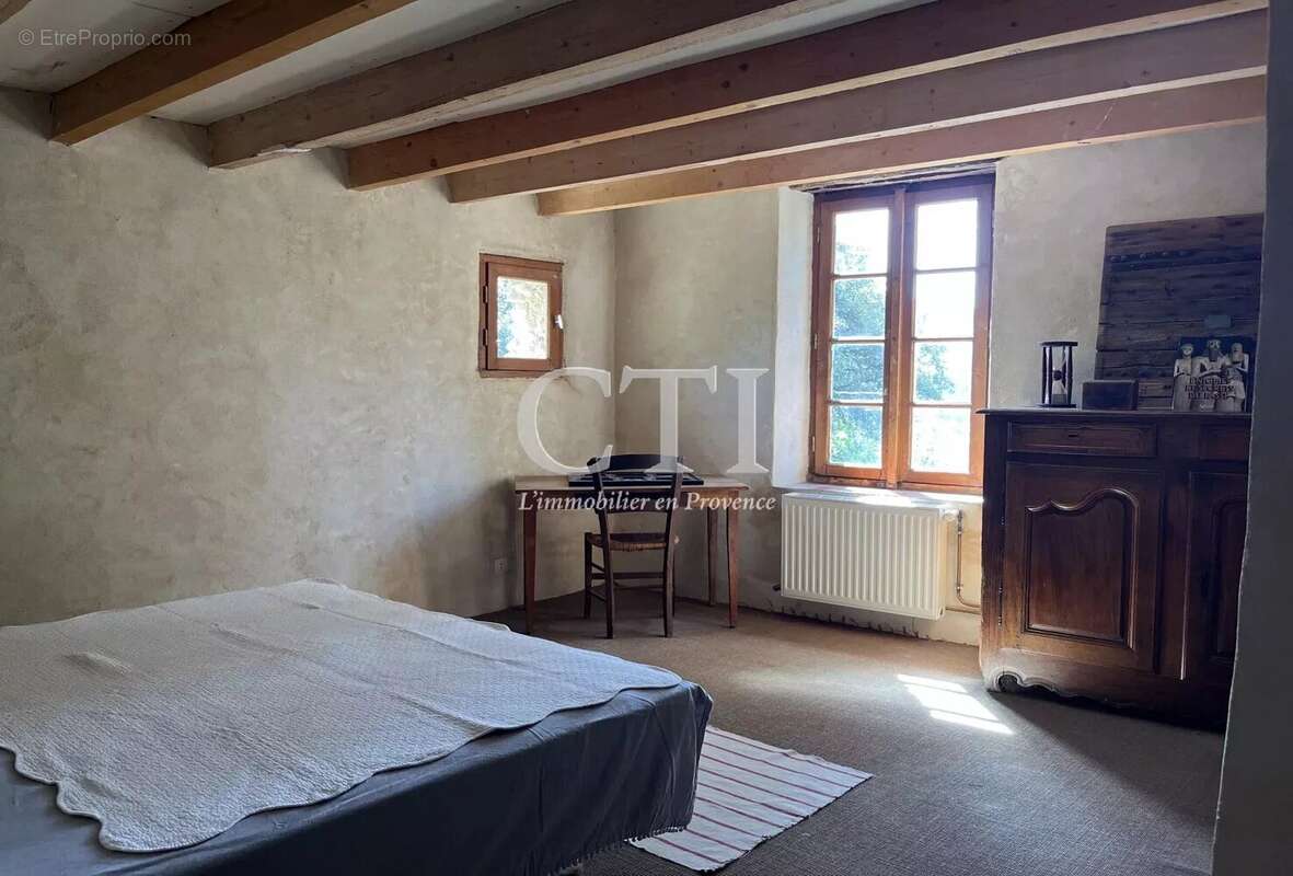 Maison à VAISON-LA-ROMAINE
