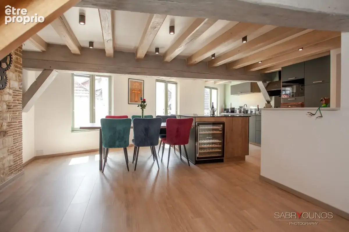 Duplex rénové T4 au 2d étage d'une petite copropriété ancienne en plein centre ville - photo 3