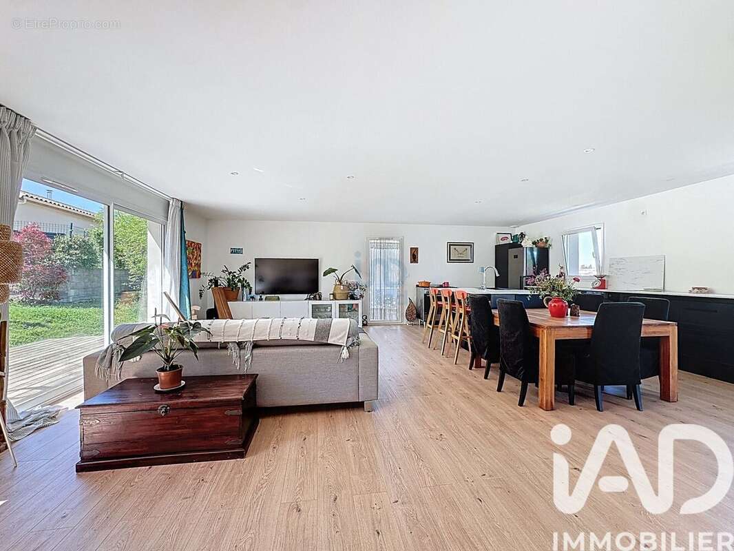 Photo 2 - Maison à NAILLOUX