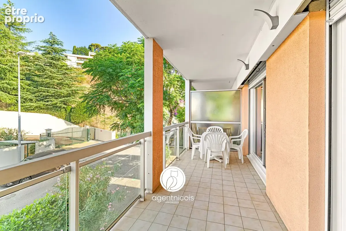 St laurent du var // Avenue des Plantiers : 2 Pièces - Terrasse - Parking - photo 2