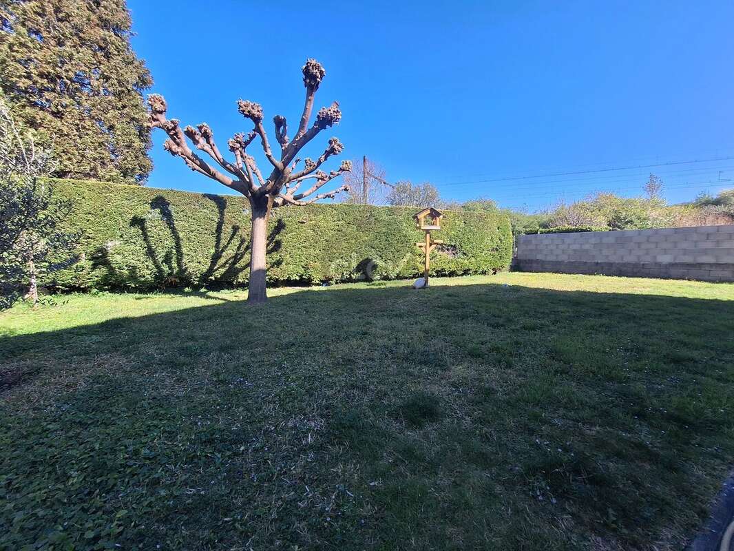 Maison à CHASSE-SUR-RHONE