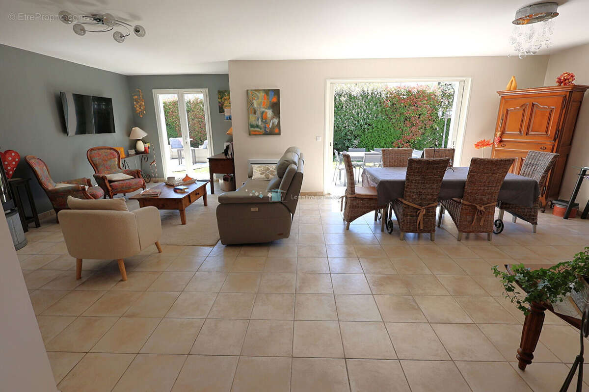 Villa Saint Cezaire Sur Siagne 120 m² sur 1208 m de terrain - photo 8